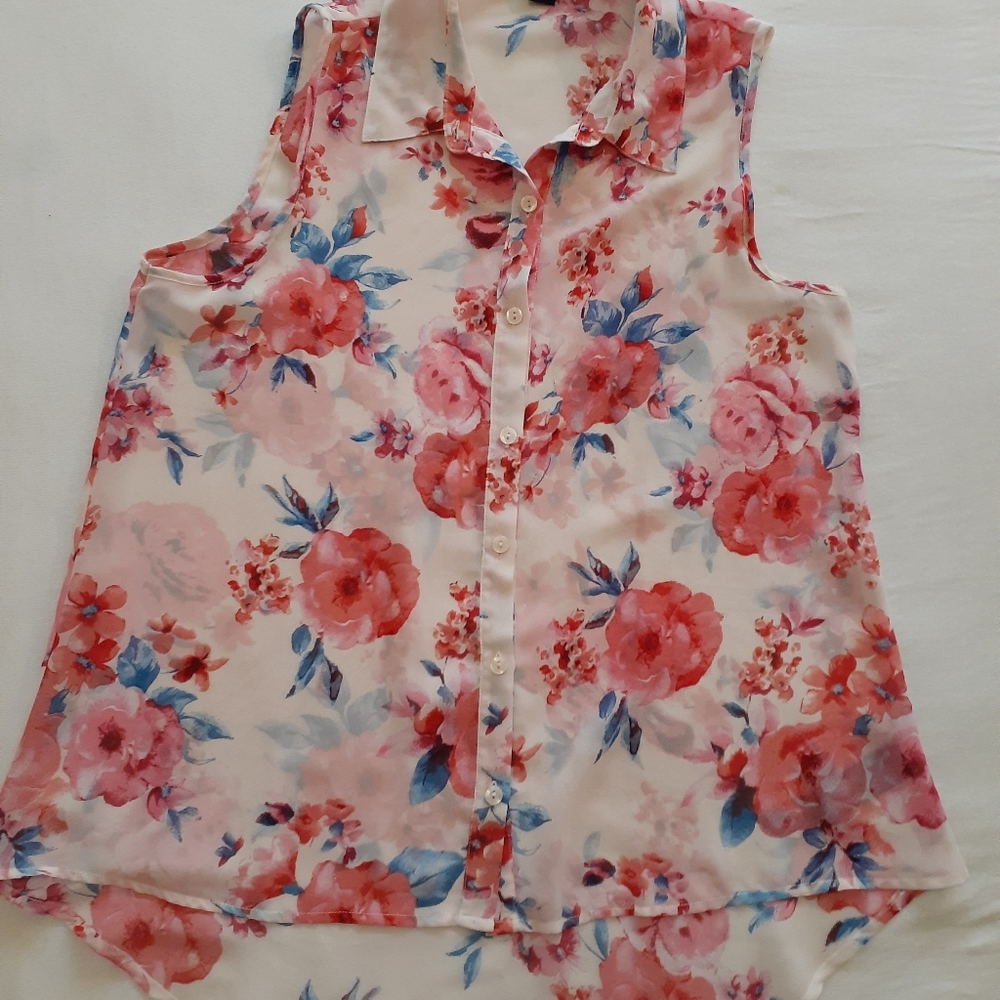 Shirt - Picture 1 of 4